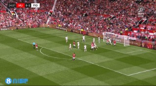 曼联1-1扳平！卡塞米罗&约罗前后夹击，戈森斯俯冲头球自摆乌龙